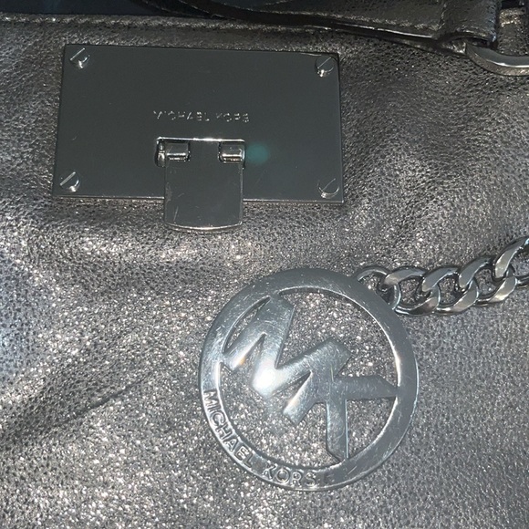 Silver large tote/sholder/crossbody bag - Picture 2 of 7